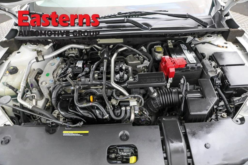 Used 2021 White Nissan SR image 7