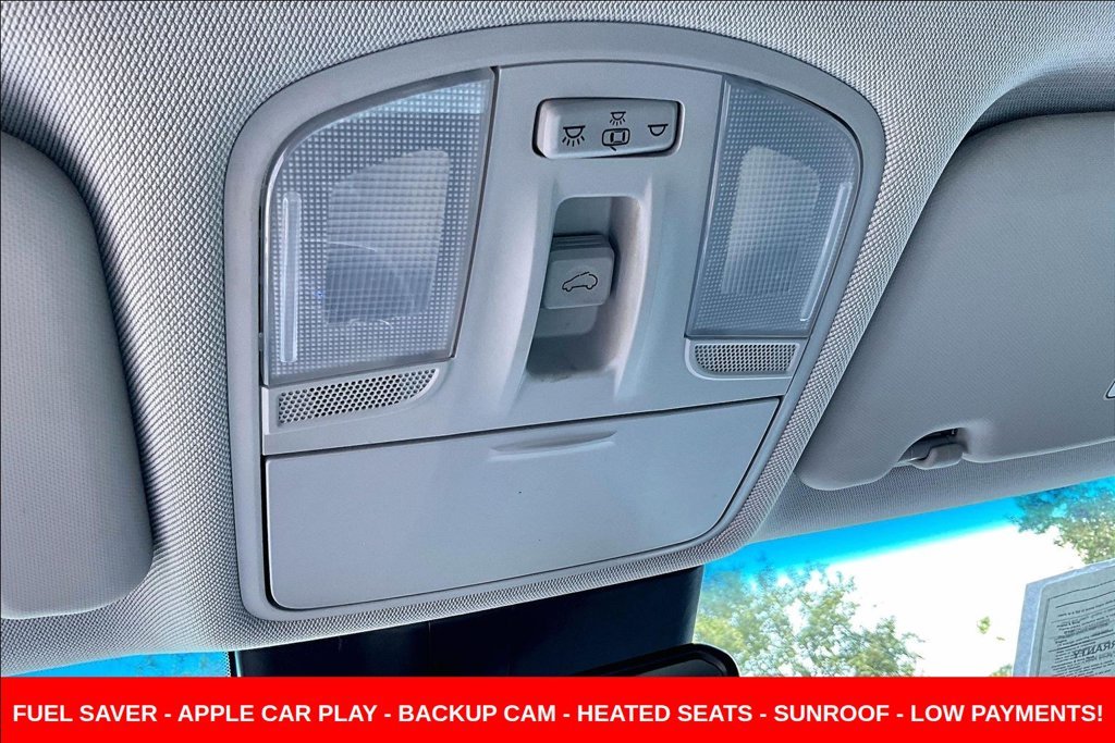 Used 2020 Blue Hyundai SEL Plus image 19