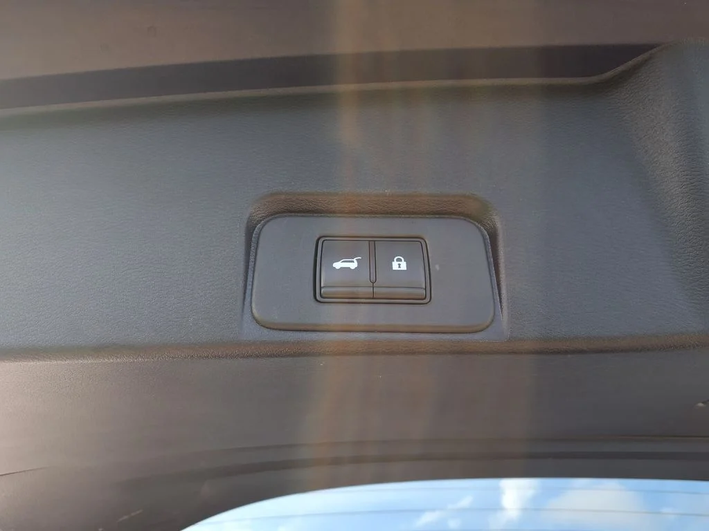 Used 2025 Silver Nissan SV image 13