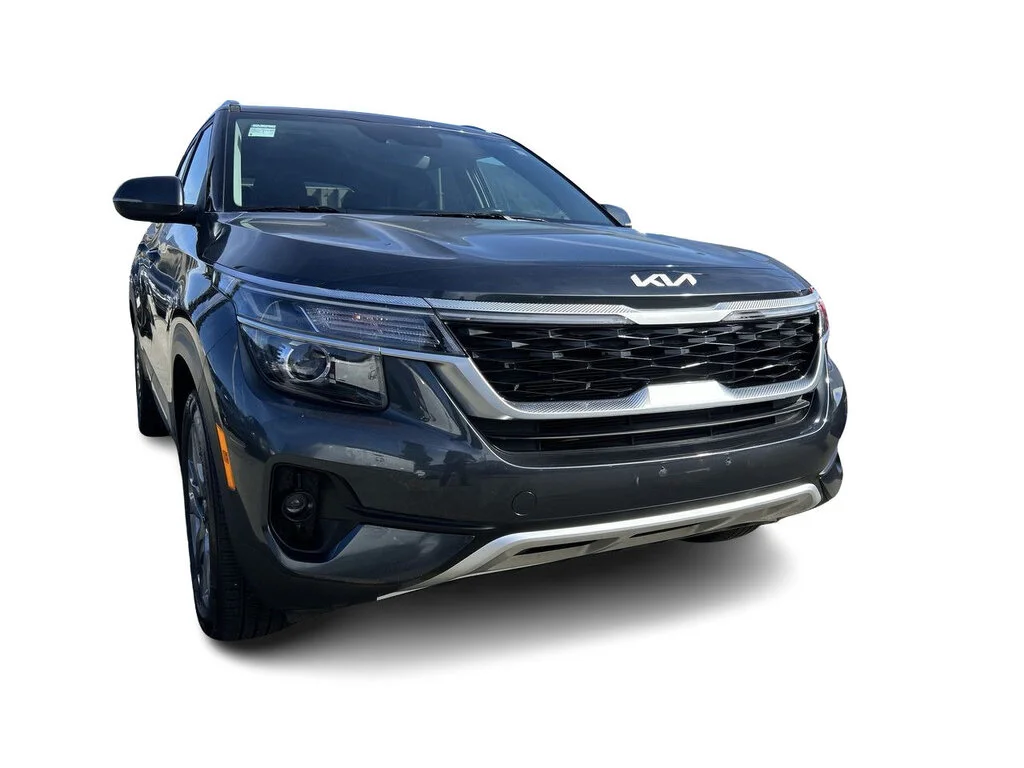 Used 2022  Kia EX AWD Low Mileage   One Owner   Local BC image 3