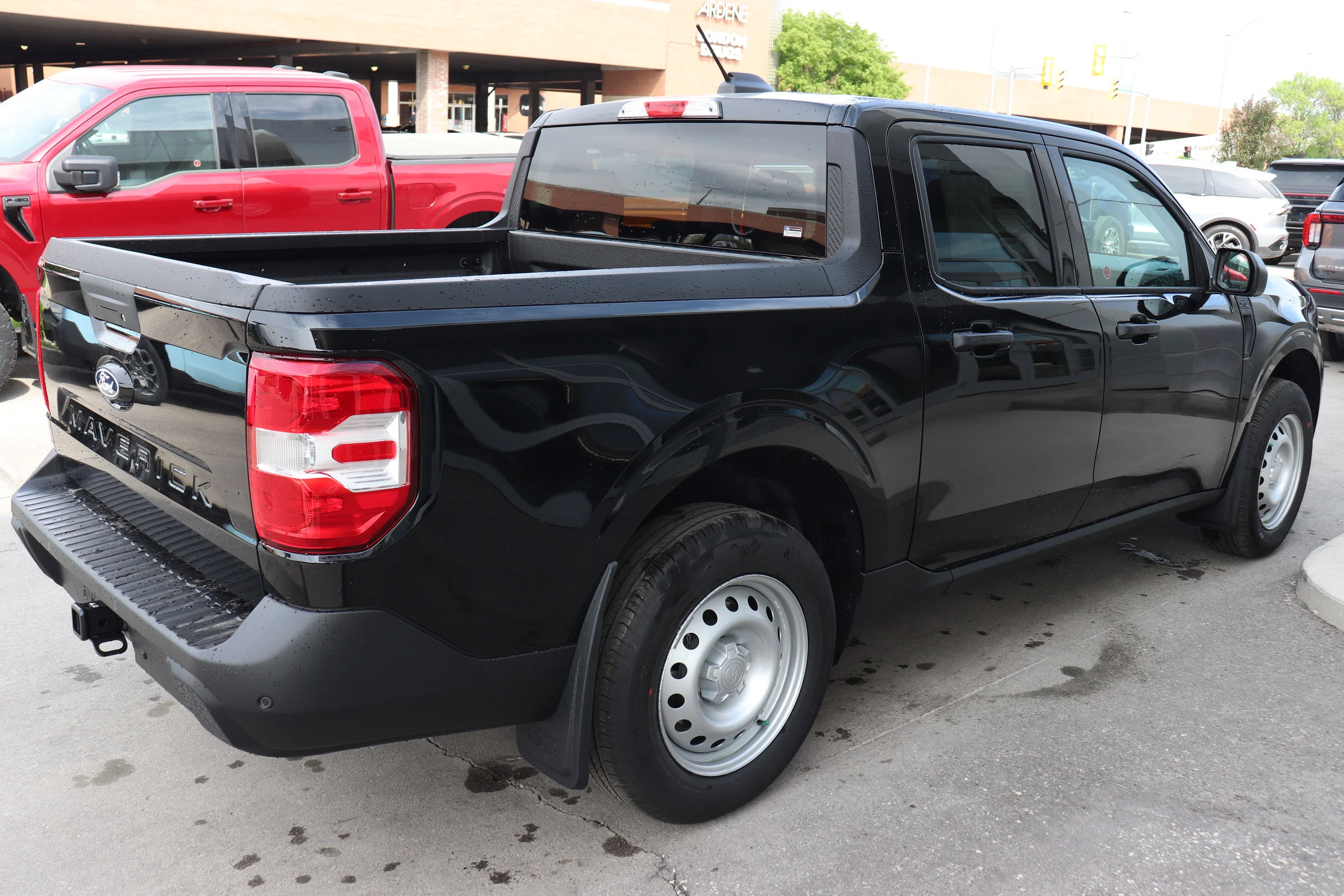 New 2026 SHADOW BLACK Ford XL image 4