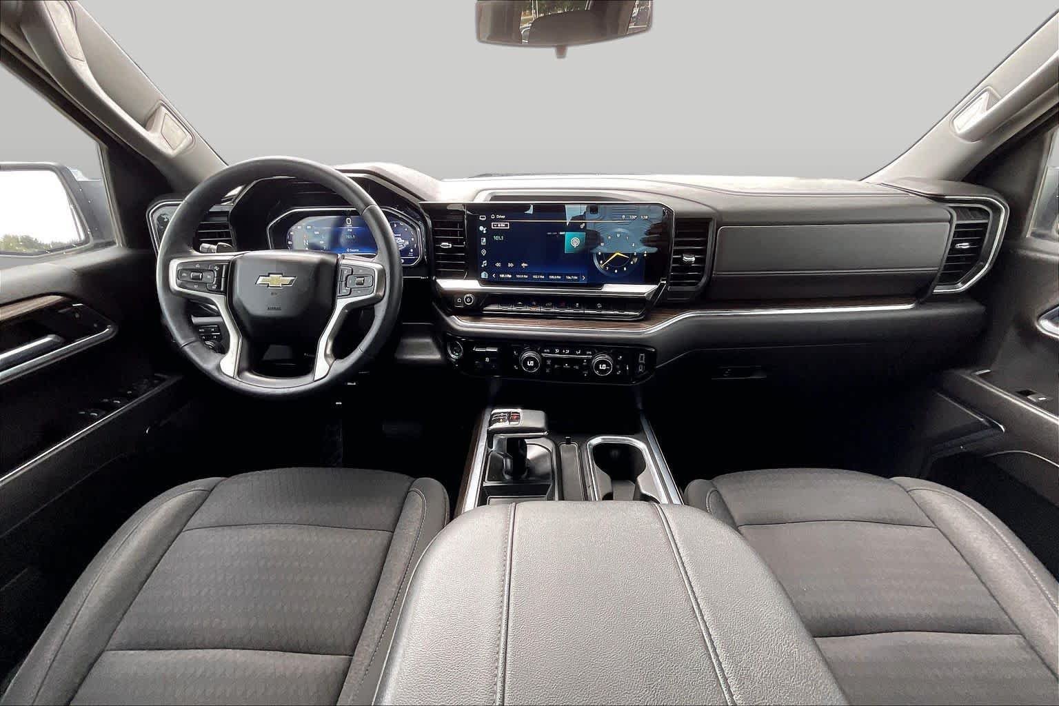 Used 2023 Summit White Chevrolet LT image 15