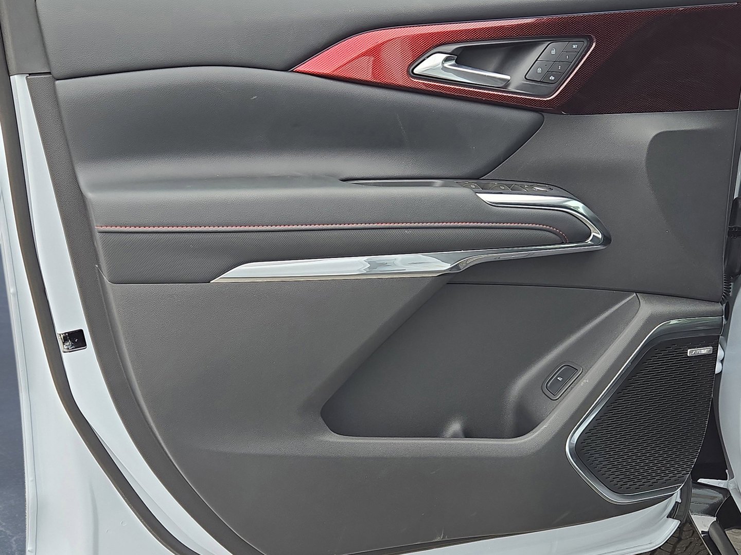New 2026 Polar White Tricoat Chevrolet RS image 12