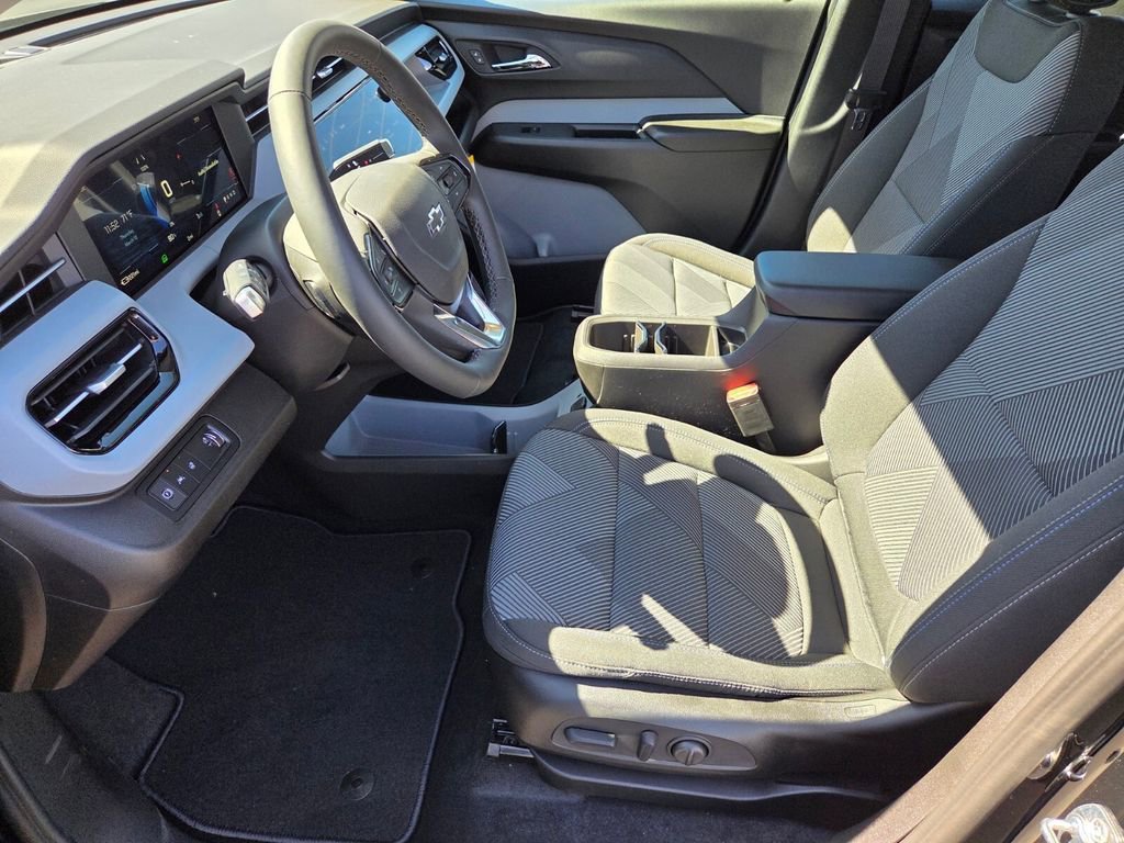2027 Chevrolet Bolt LT - Photo 6