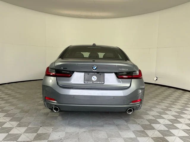 2025 BMW 3 Series 330i - Photo 6