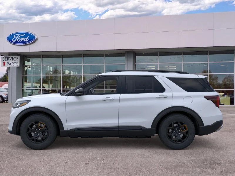 New 2026 Space White Metallic Ford Tremor® image 3