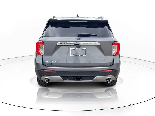 Used 2024 Gray Ford Limited image 6