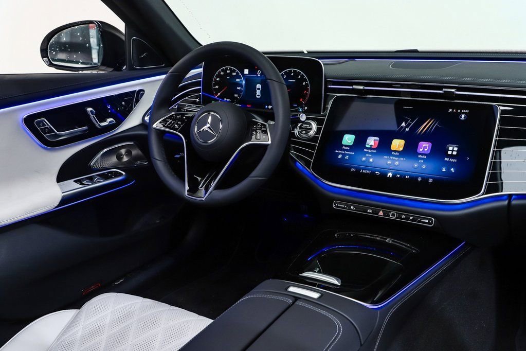 2026 Mercedes-Benz E-Class E350 - Photo 28