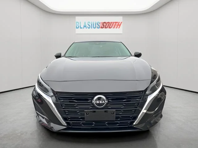 Used 2023 Black Nissan 2.5 SV image 8