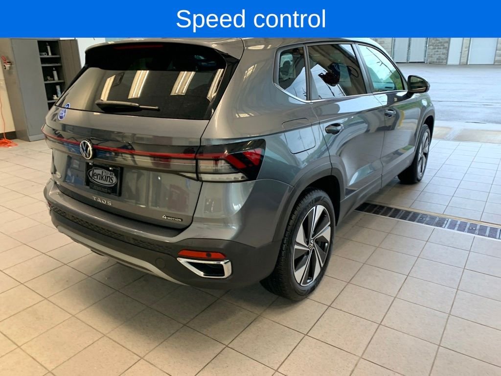 2025 Volkswagen Taos SE - Photo 10