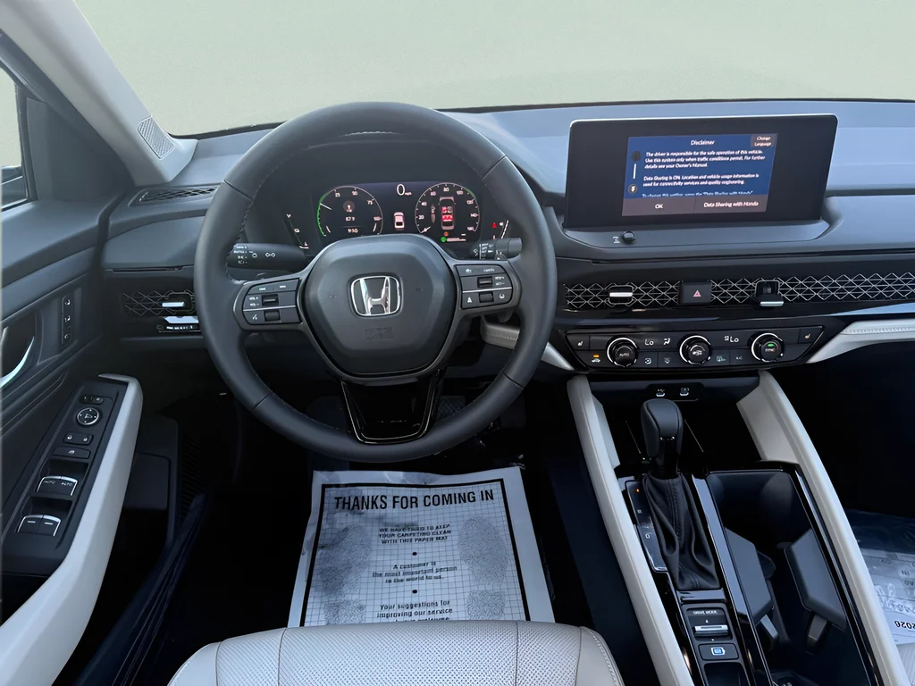 New 2026 Urban Gray Pearl Honda EX-L image 17