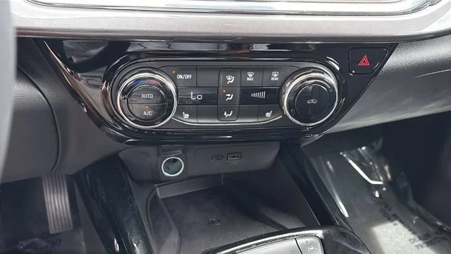Used 2026 Cacti Green Chevrolet ACTIV image 31