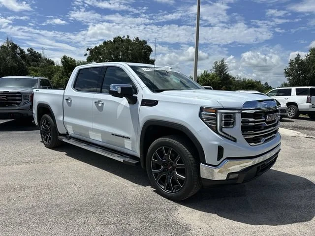 New 2026 Glacier White Tricoat GMC SLT image 2