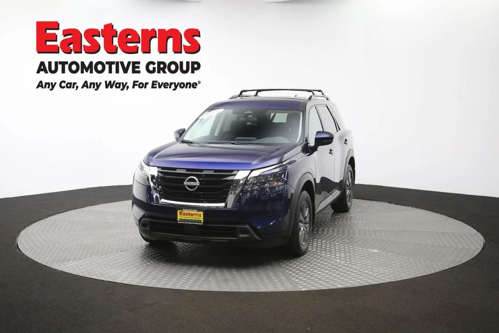 Used 2023 Blue Nissan SV image 57