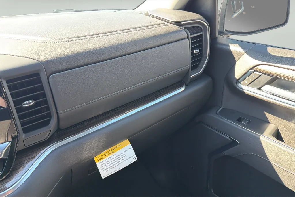 New 2026 Summit White Chevrolet LT Trail Boss image 29