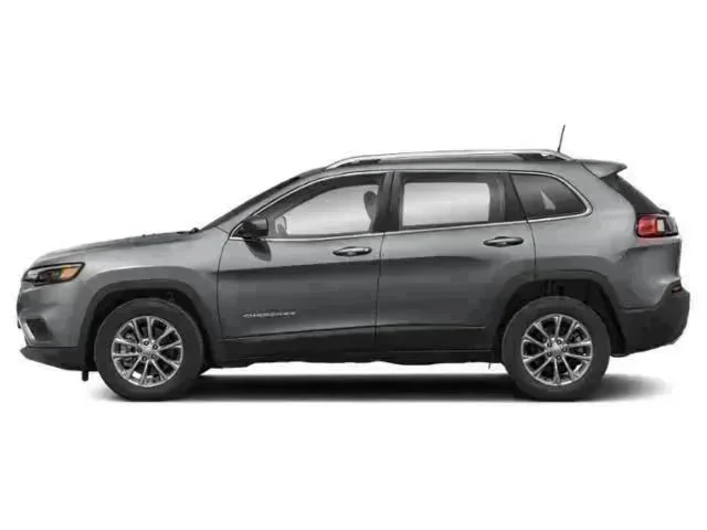 Used 2021 Jeep Cherokee Latitude Lux with VIN 1C4PJMMX2MD165668 for sale in Richmond, MI