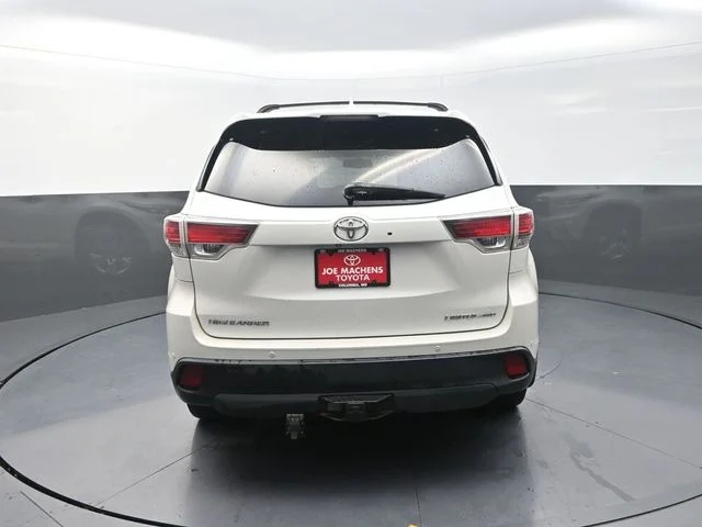 Used 2015 White Toyota Limited image 7