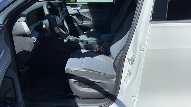 New 2026 White/off-white Volkswagen 2.0T SE R-Line Black image 12
