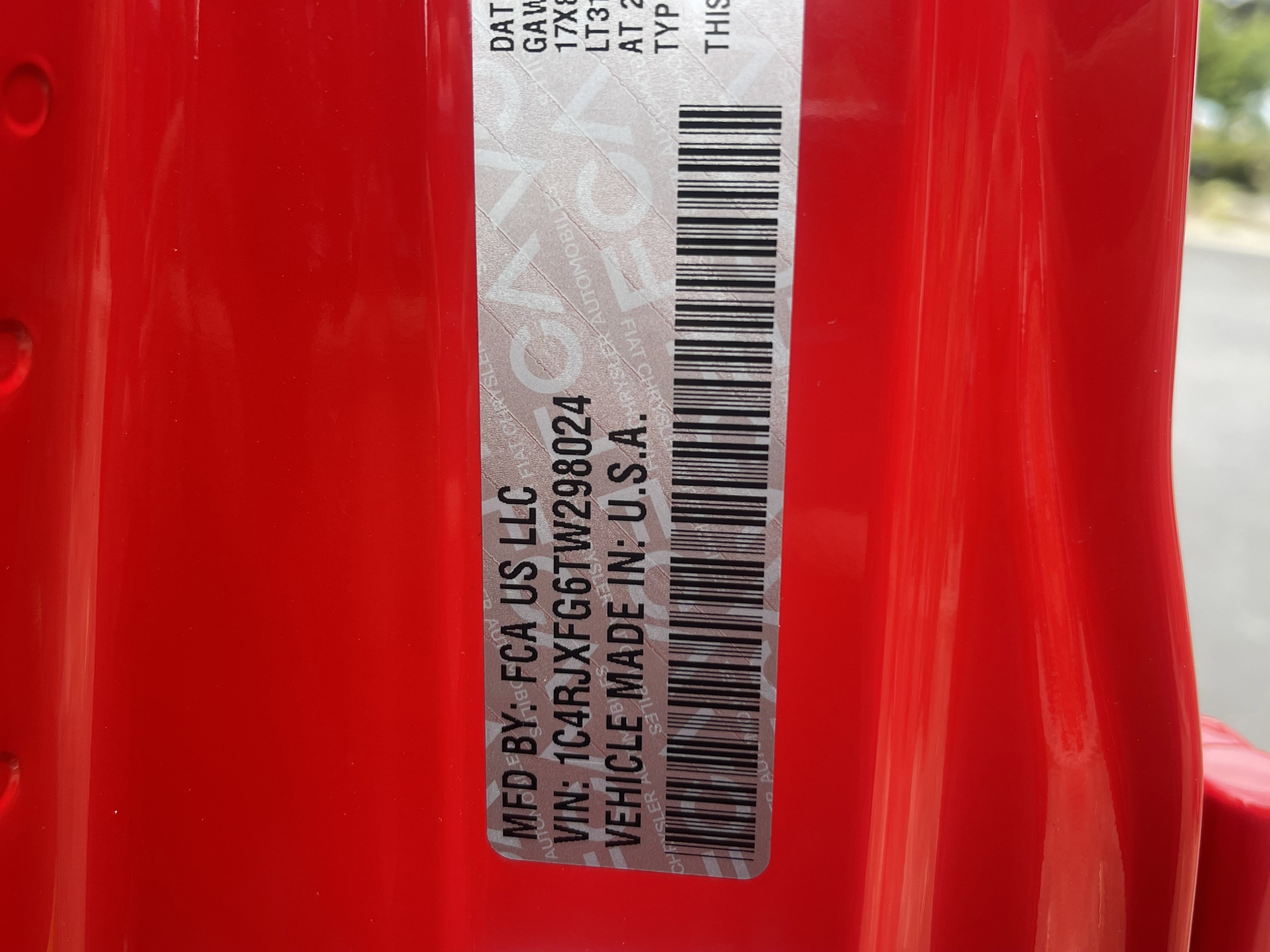 New 2026 Firecracker Red Clear-Coat Exterior Paint Jeep Rubicon X image 24