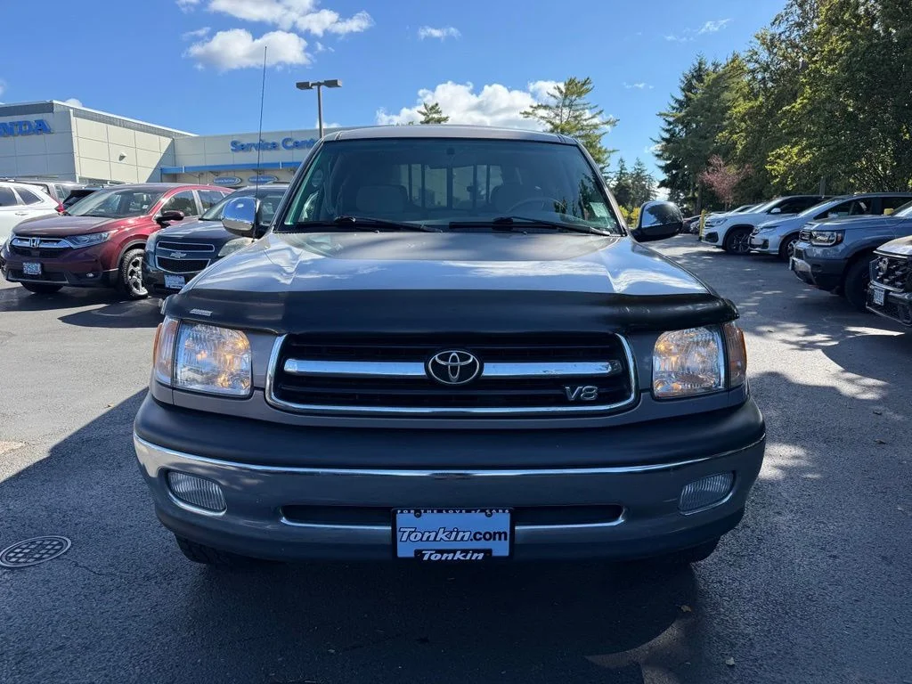 Used 2000 Gray Toyota SR5 image 3