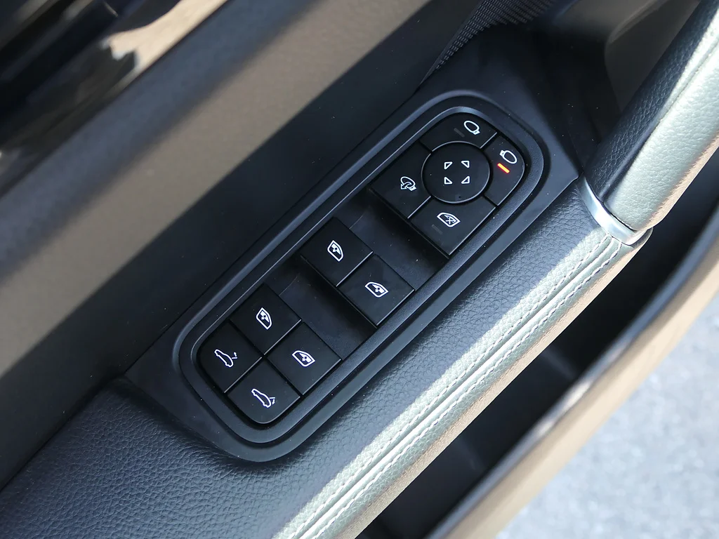 Used 2023 Black Porsche S Coupe image 13