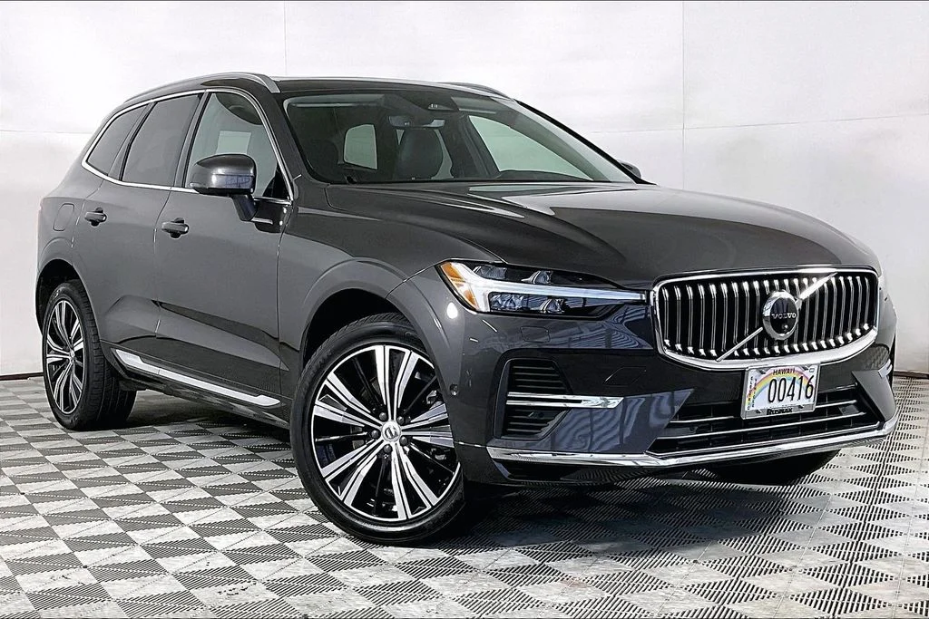 Certified Used 2023 Gray Volvo T8 Plus Bright Theme image 12