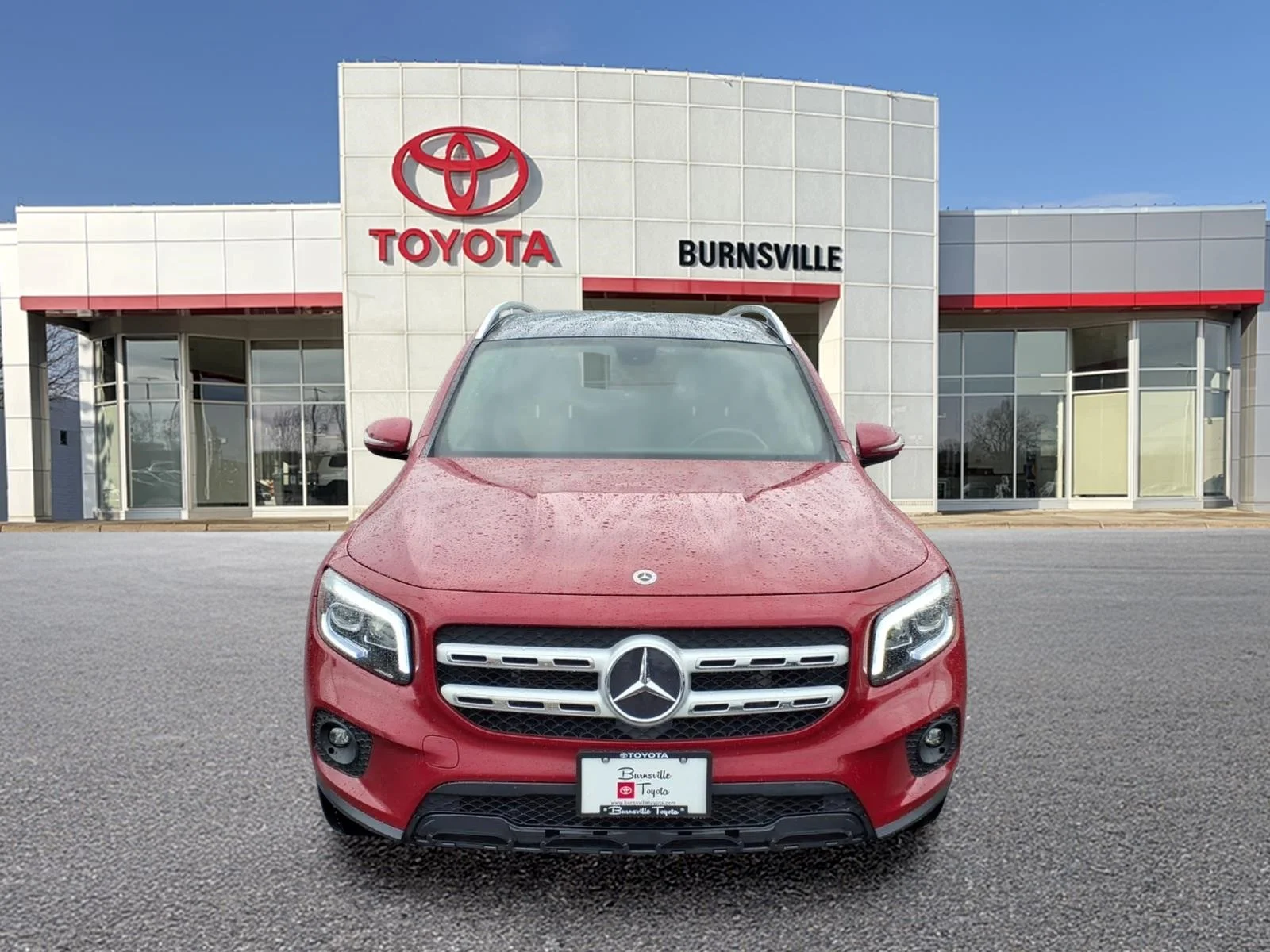 Used 2021 Red Mercedes-Benz GLB 250 image 9