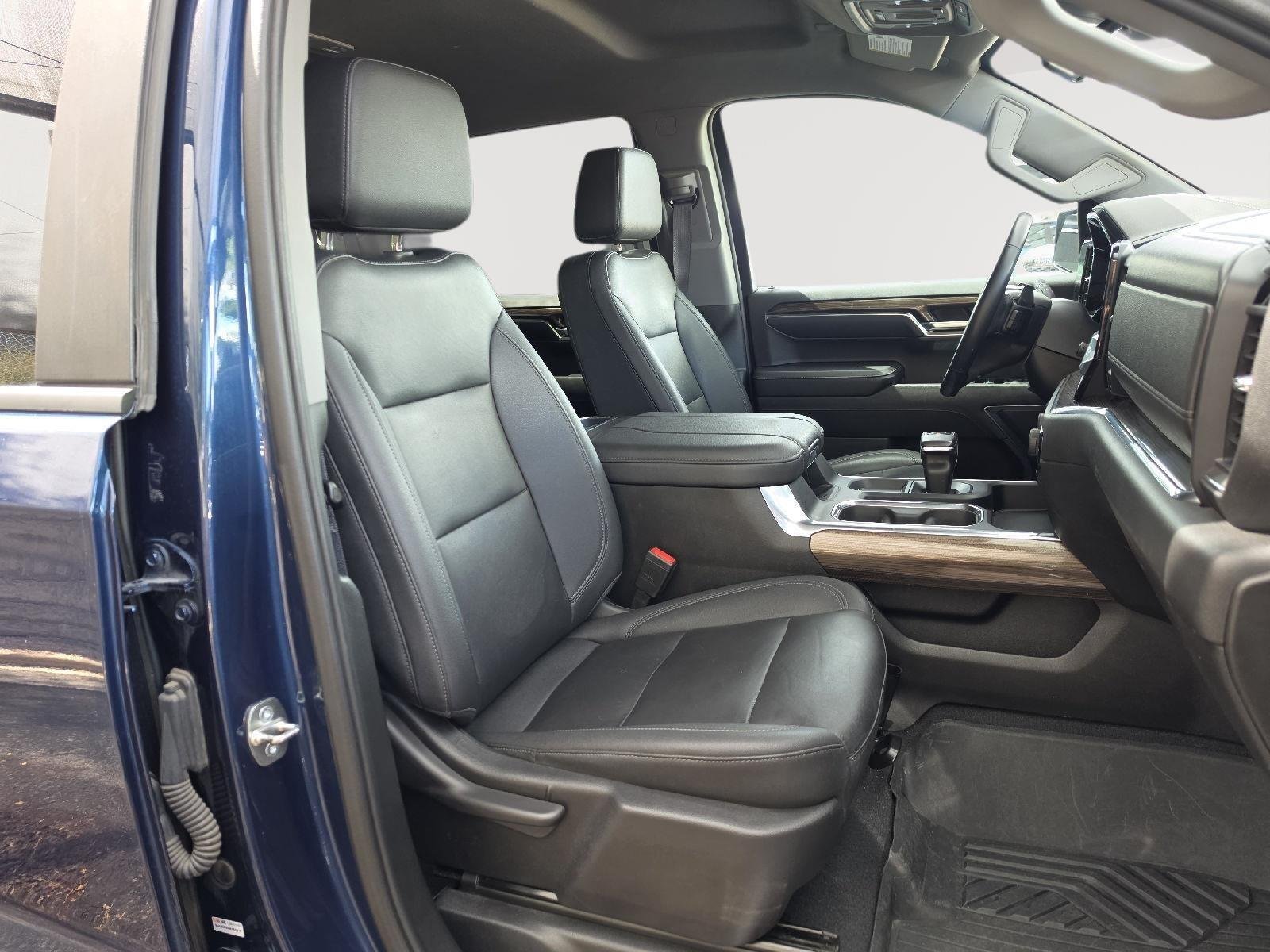 Used 2023 Northsky Blue Metallic Chevrolet RST image 46