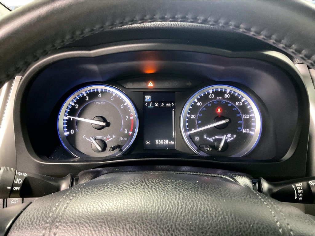 Used 2019 Gray Toyota XLE image 26