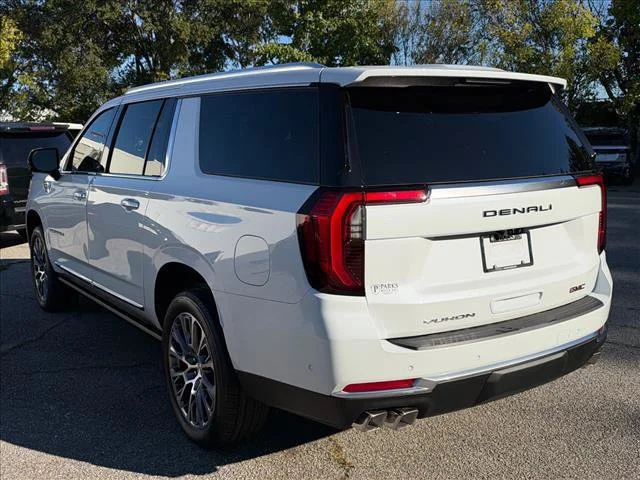 2026 GMC Yukon XL Denali - Photo 8