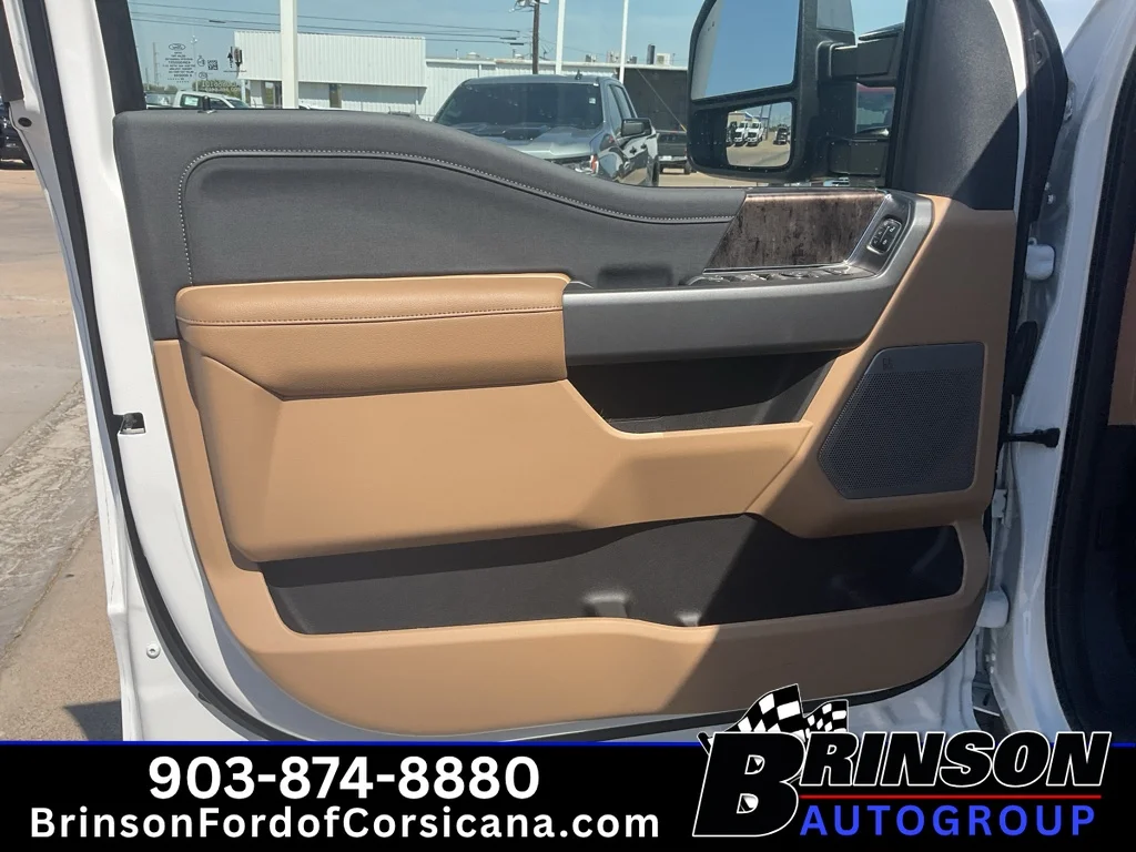 New 2026 Oxford White Ford LARIAT image 11