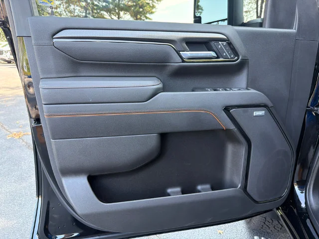 Used 2026 Onyx Black GMC AT4 image 10