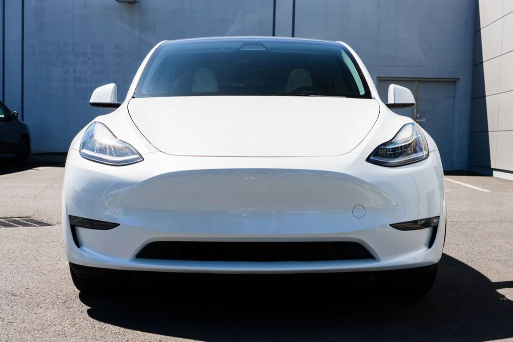 Used 2023 White Tesla Long Range image 2