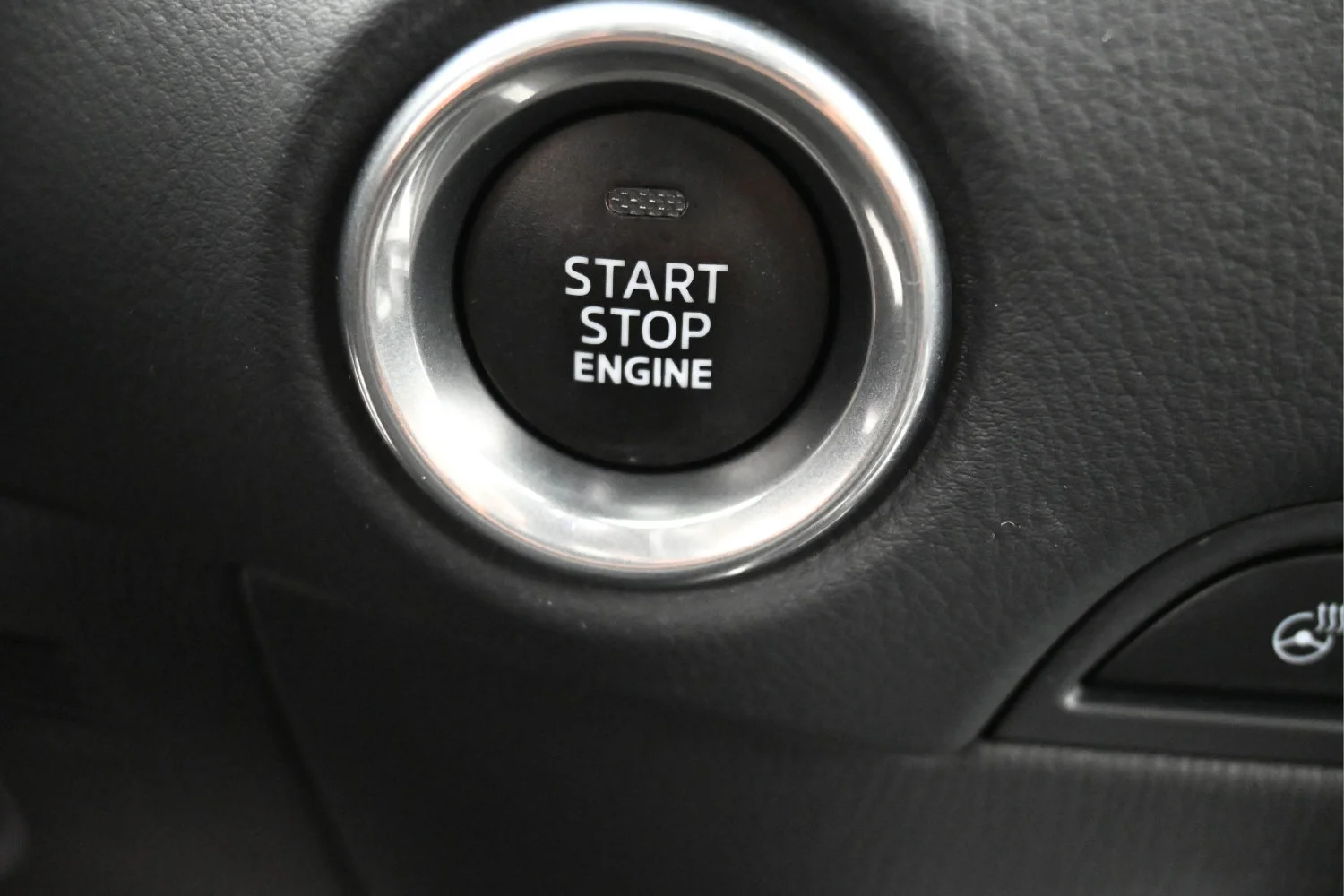 Used 2024 White Mazda 2.5 Turbo Premium image 23