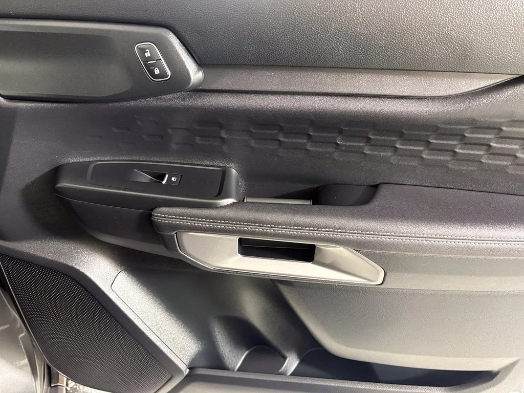 Used 2025 Gray Ford XLT image 12