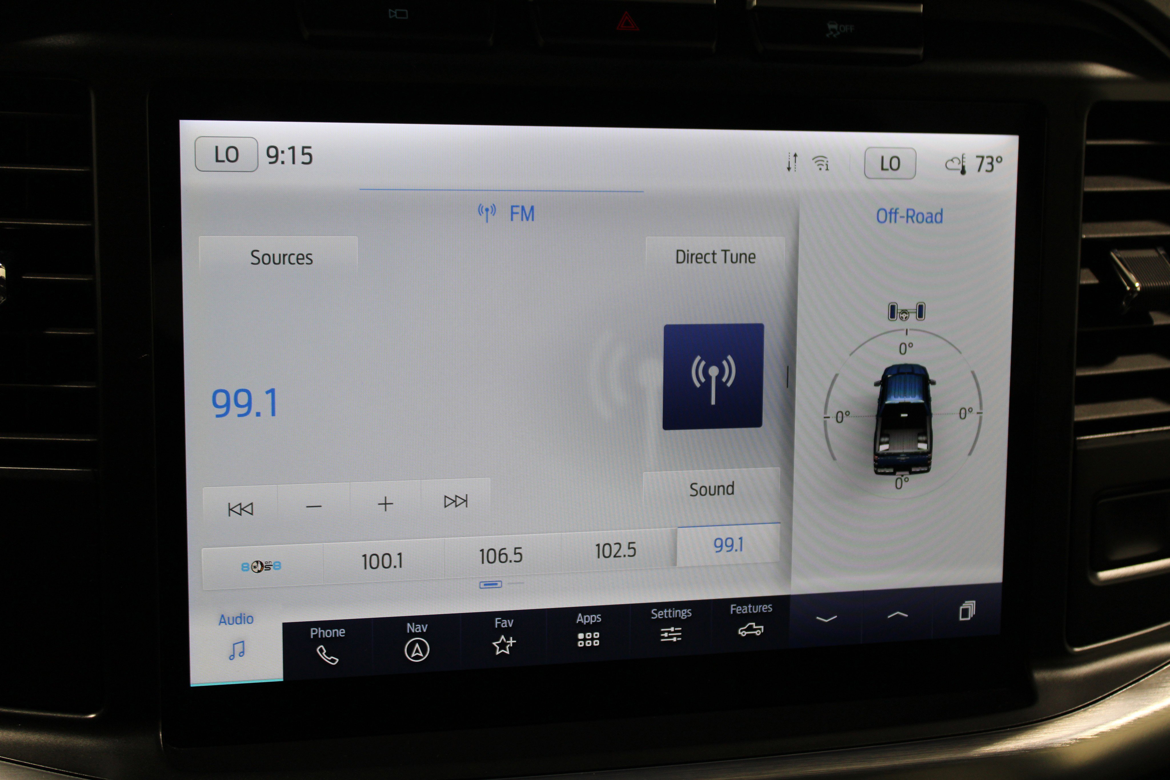 2023 Ford F-150 Lariat photo 3