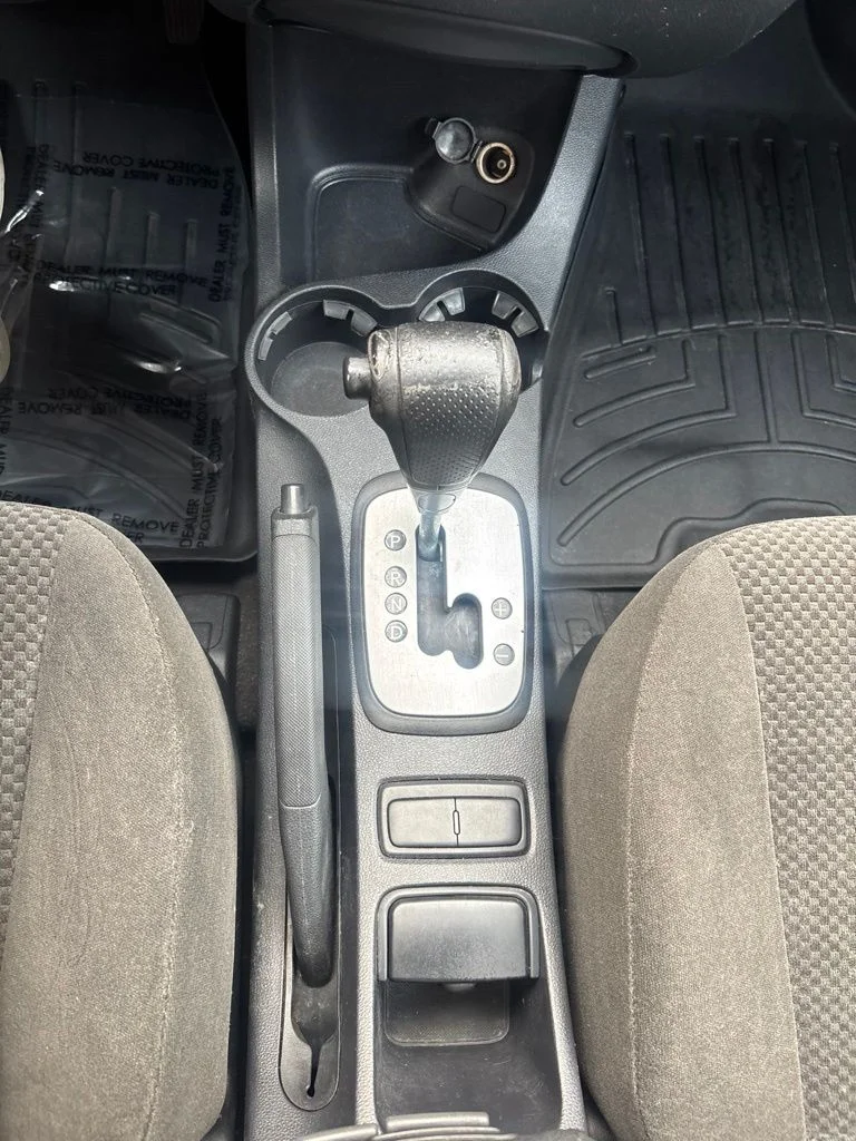 Used 2010 Silver Kia EX image 19