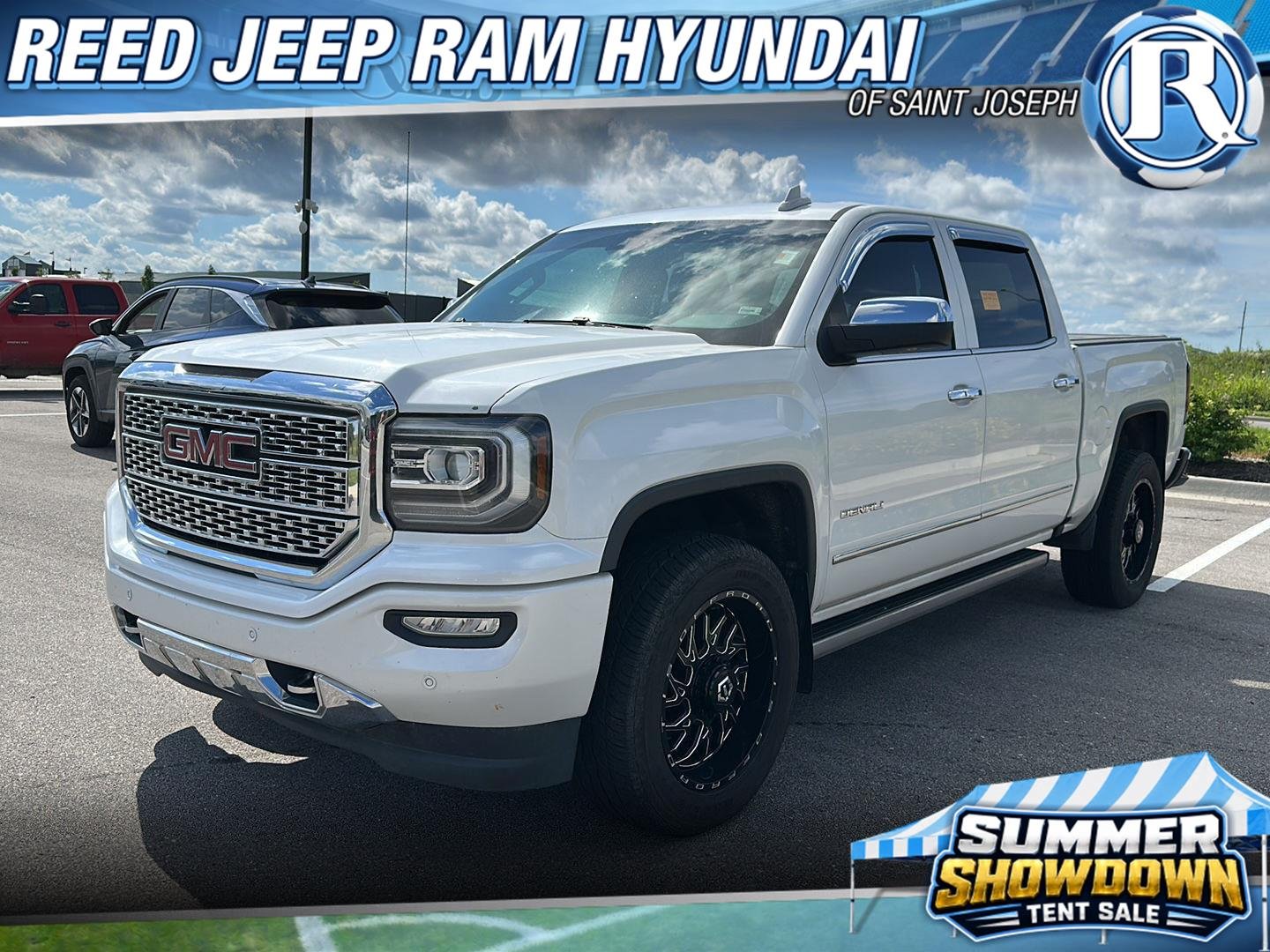 2018 GMC Sierra 4WD Crew Cab Short Box's photo
