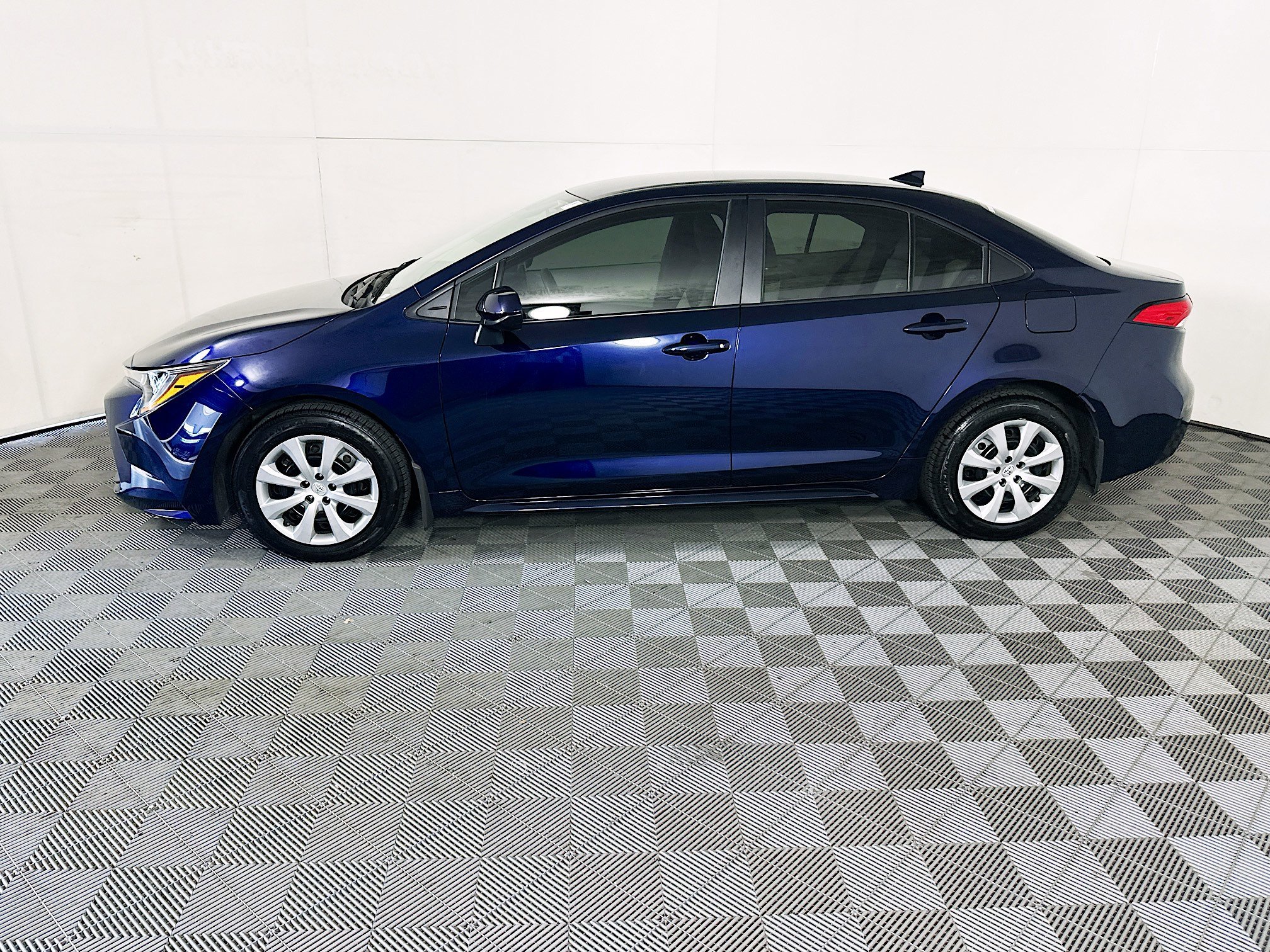 Used 2025 Blueprint Toyota LE image 6