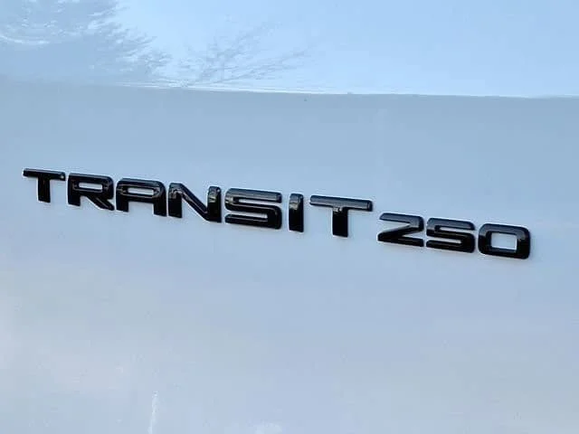 New 2026 Oxford White Ford Base image 16