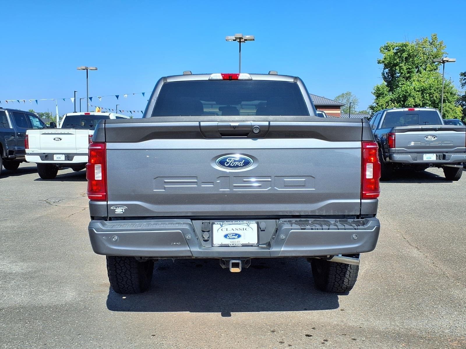 Used 2022 Gray Ford XLT image 9