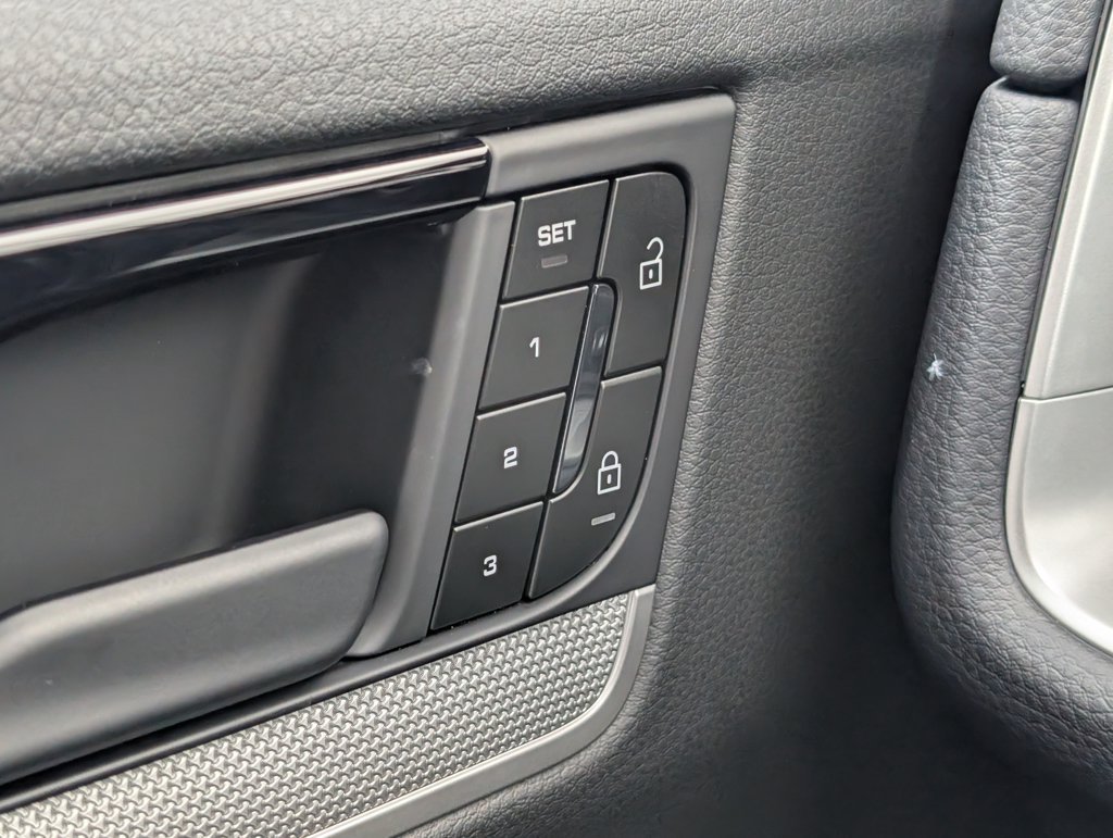 2025 Porsche Cayenne Coupe Base - Photo 28