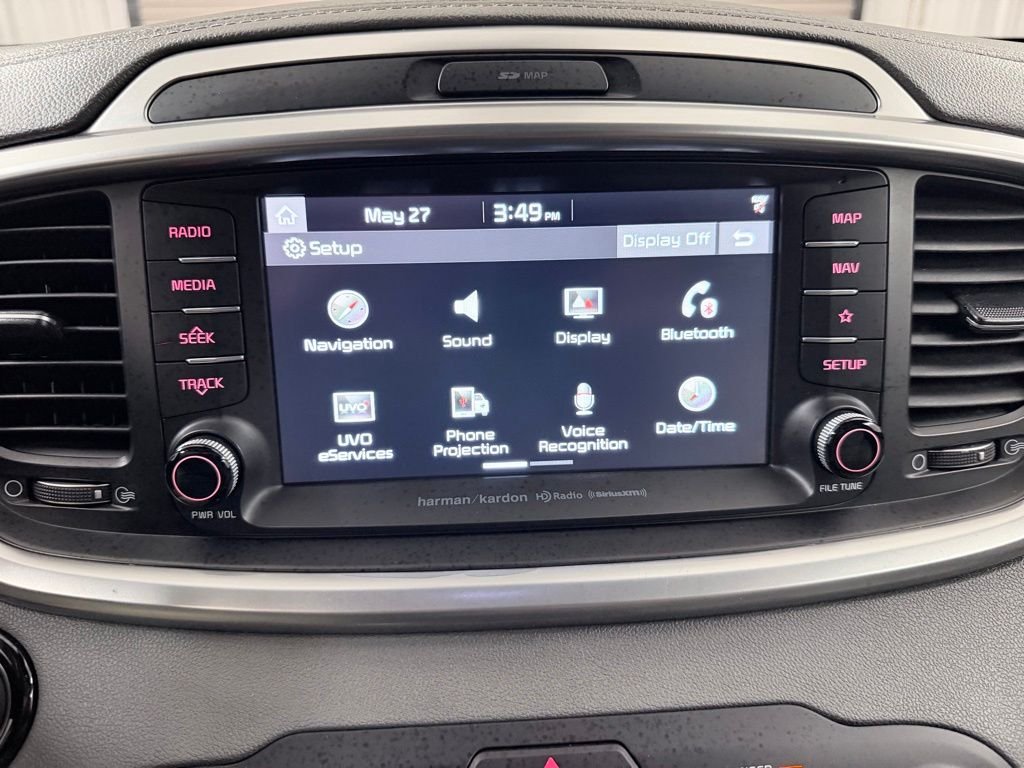 Used 2019 White Kia SX image 18