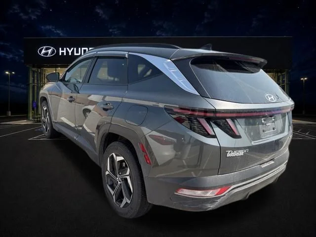 Used 2024 Gray Hyundai SEL Convenience image 6