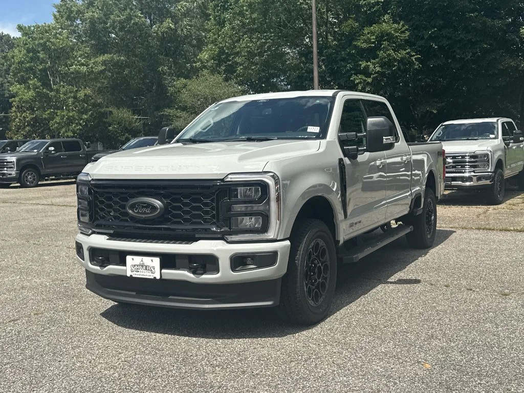 New 2026 Avalanche Ford F-250® XLT image 3