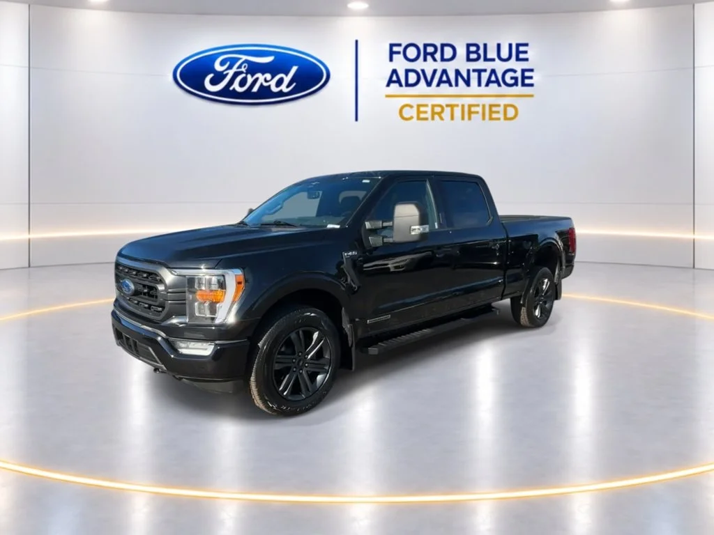 Certified Used 2023 Agate Black Metallic Ford XLT image 5