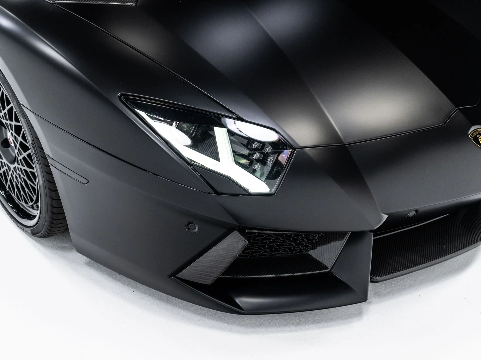 Used 2014  Lamborghini Roadster image 103