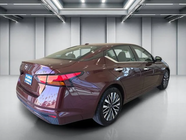 Used 2024 Red Nissan 2.5 SV image 5