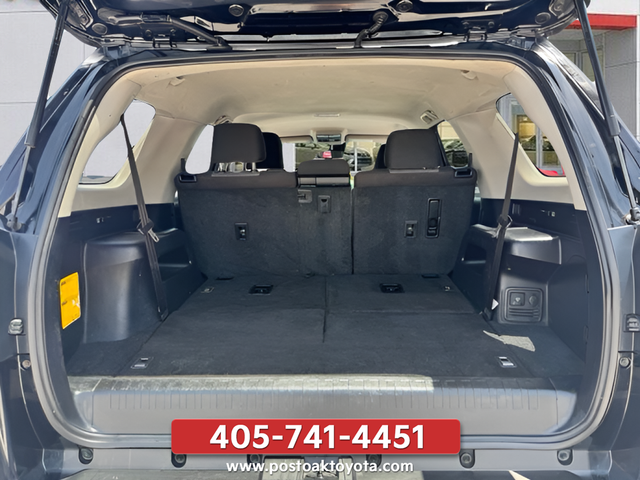 Used 2021 Black Toyota SR5 image 21