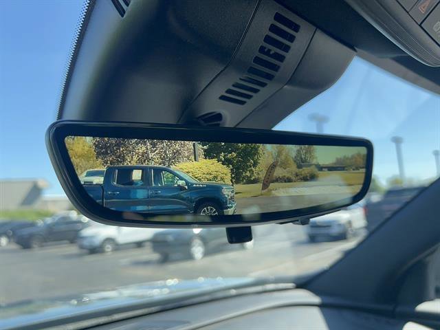 2026 Chevrolet Traverse LT - Photo 25